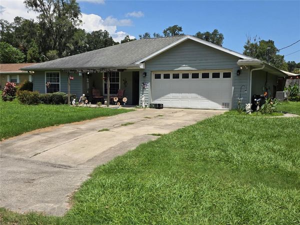 5911 SE 127TH PLACE , BELLEVIEW, FL 34420