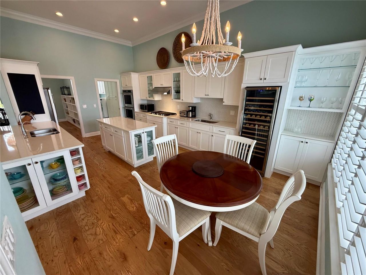 2216 Donato Drive, Belleair Beach, FL 33786 Photo