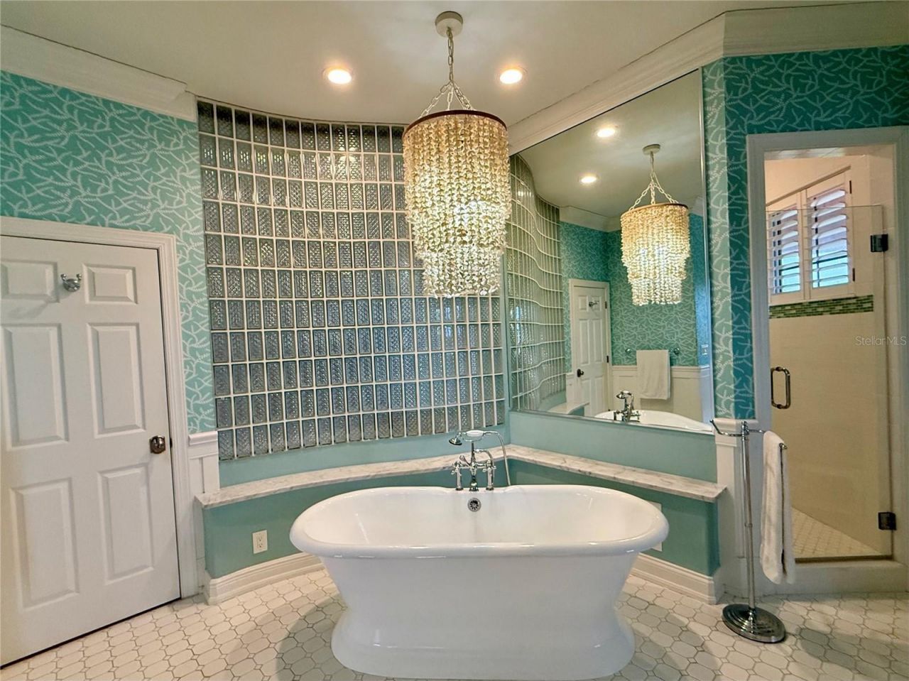 2216 Donato Drive, Belleair Beach, FL 33786 Photo