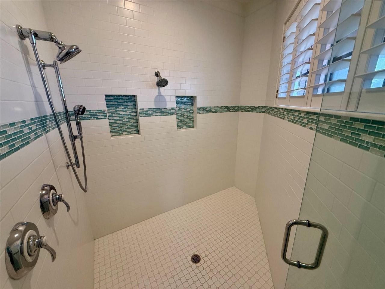 2216 Donato Drive, Belleair Beach, FL 33786 Photo