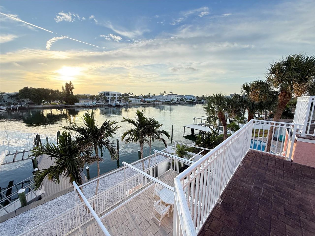 2216 Donato Drive, Belleair Beach, FL 33786 Photo