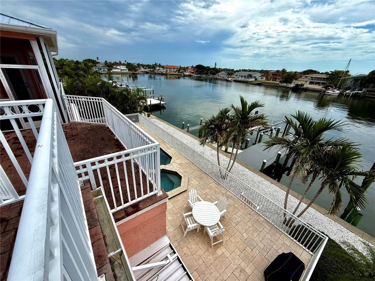 2216 Donato Drive, Belleair Beach, FL 33786 Photo