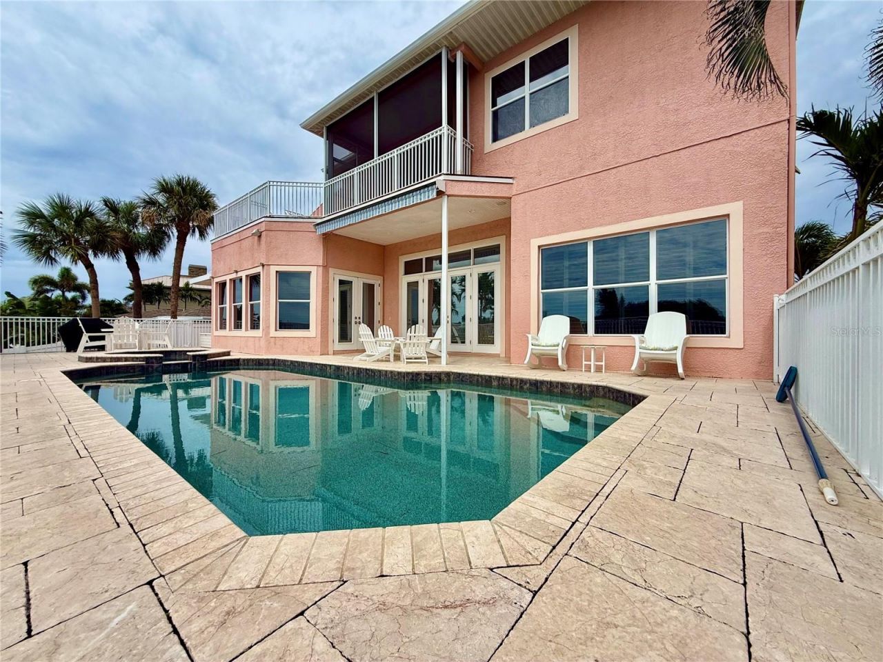 2216 Donato Drive, Belleair Beach, FL 33786 Photo
