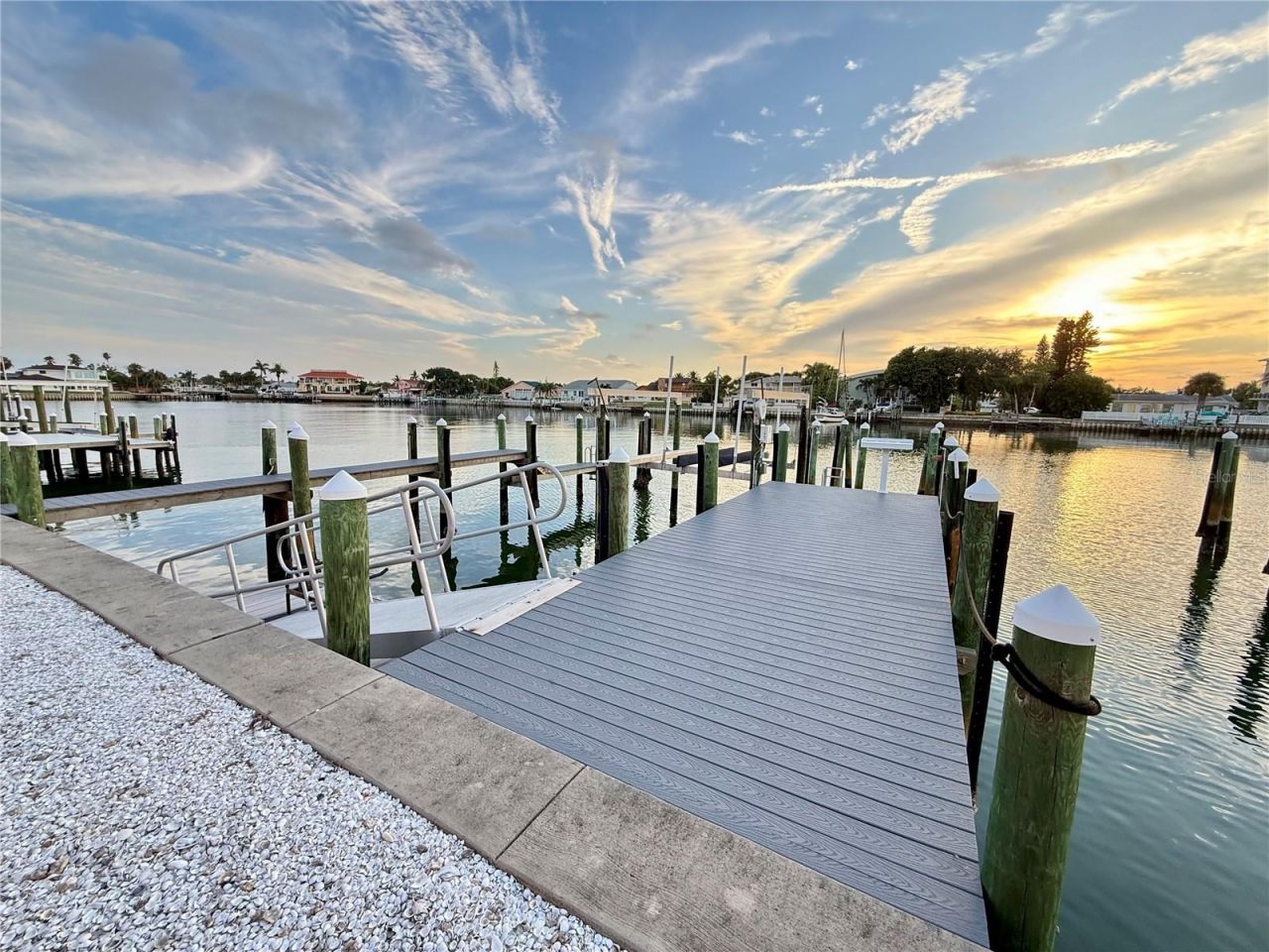 2216 Donato Drive, Belleair Beach, FL 33786 Photo