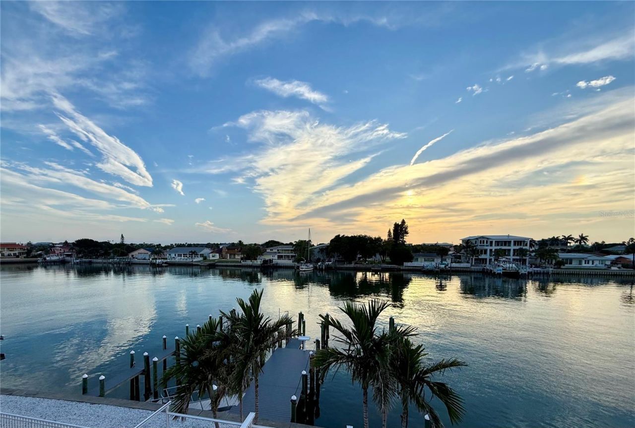2216 Donato Drive, Belleair Beach, FL 33786 Photo
