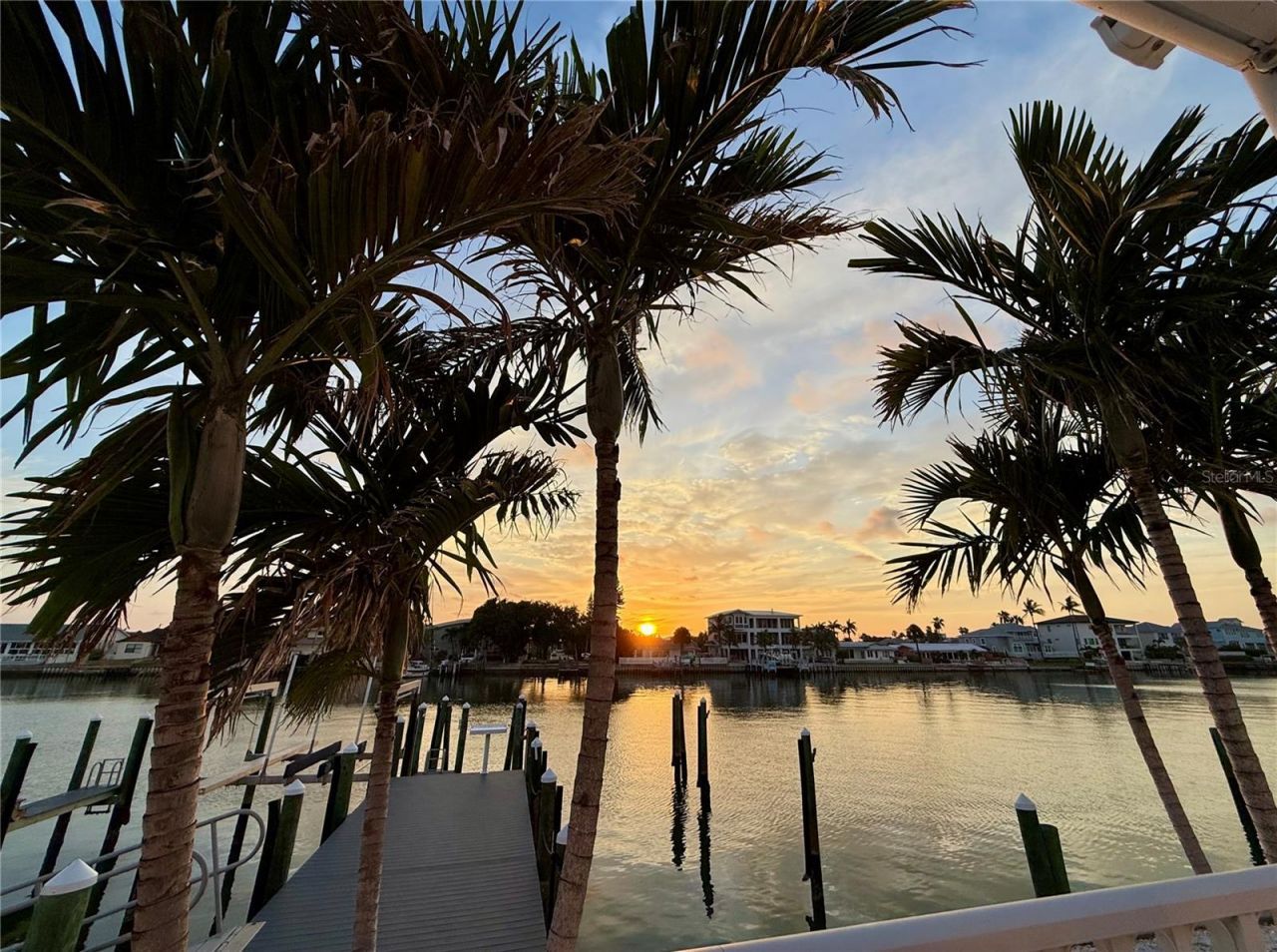2216 Donato Drive, Belleair Beach, FL 33786 Photo