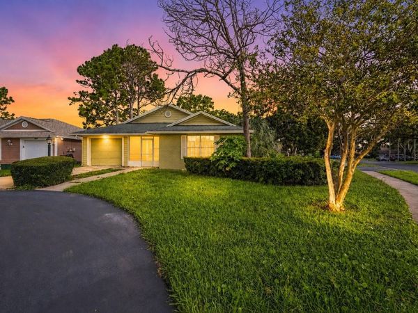 888 FRANKLIN CIRCLE , PALM HARBOR, FL 34683