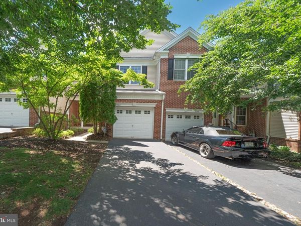 2392 S WHITTMORE, FURLONG, PA 18925