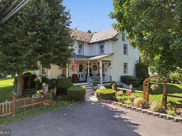 3954 WOOD DRIVE , WALNUTPORT, PA 18088