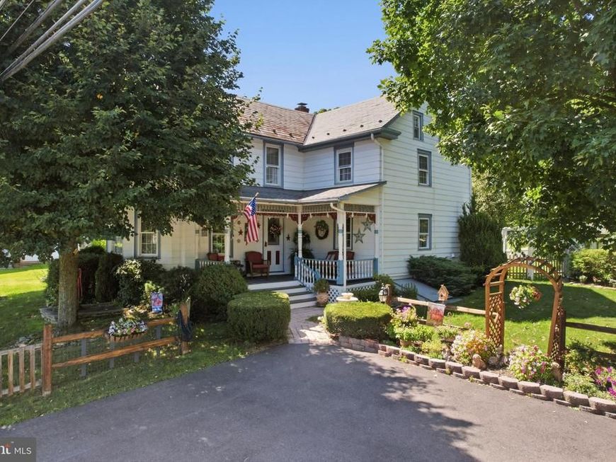 3954 Wood Drive, Walnutport, PA 18088 Main Photo