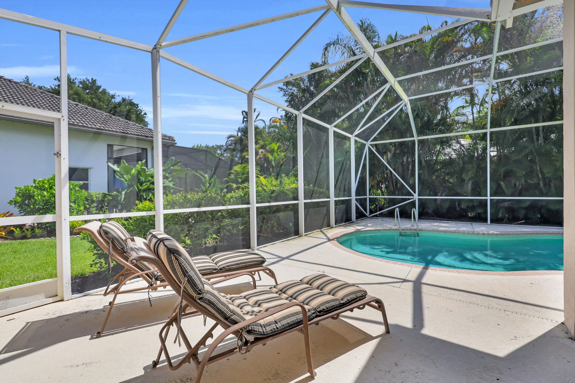 19064 SE Jupiter River Drive, Jupiter, FL 33458 Photo