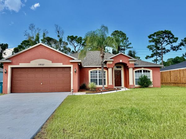 5937 NW BAYNARD Drive, Port St. Lucie, FL 34986