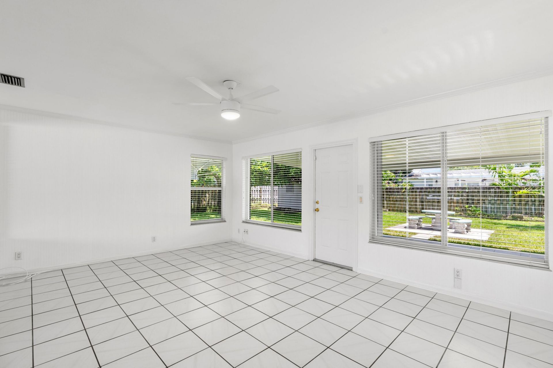 360 Palmetto Street, West Palm Beach, FL 33405 Photo