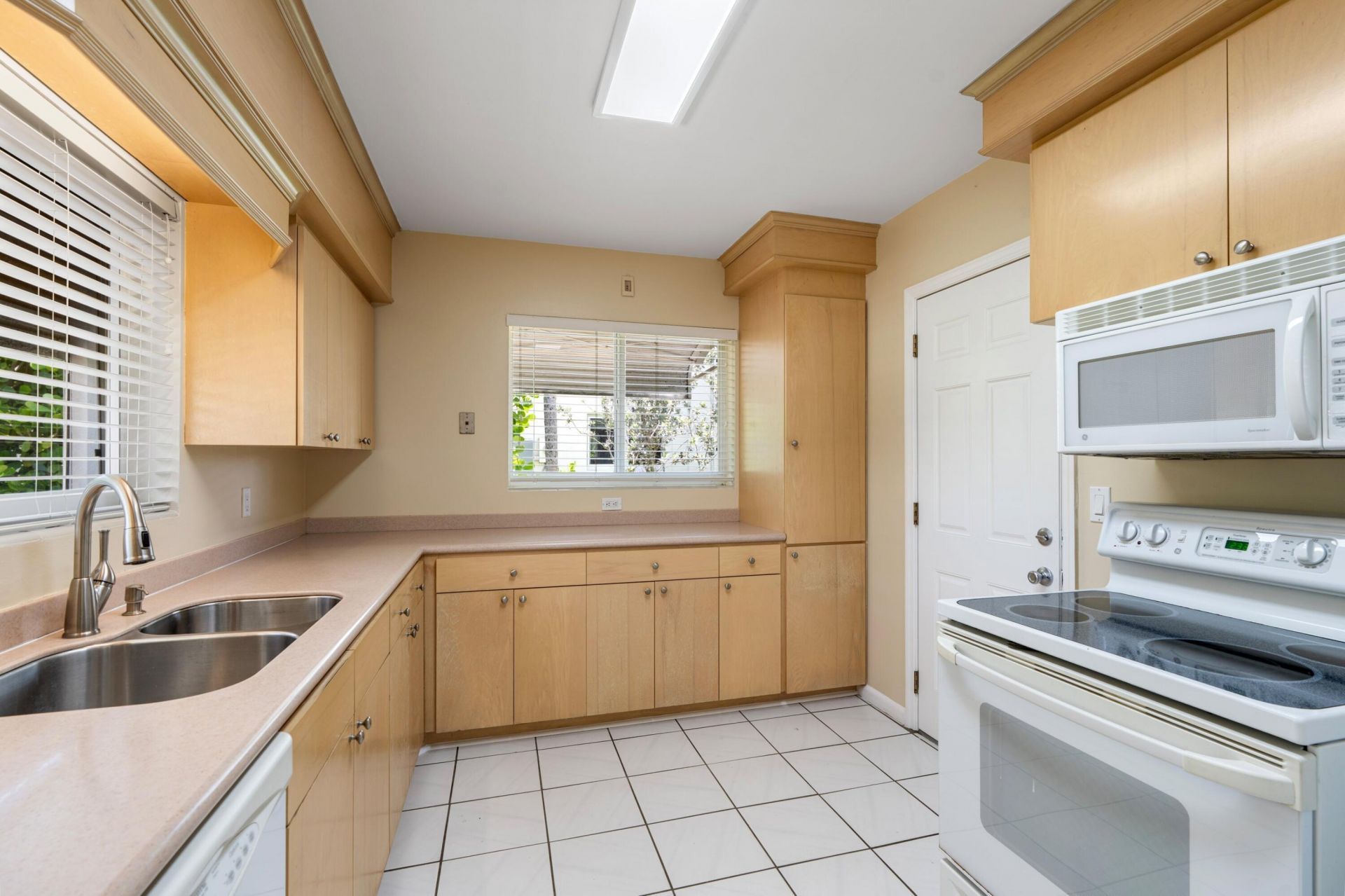 360 Palmetto Street, West Palm Beach, FL 33405 Photo