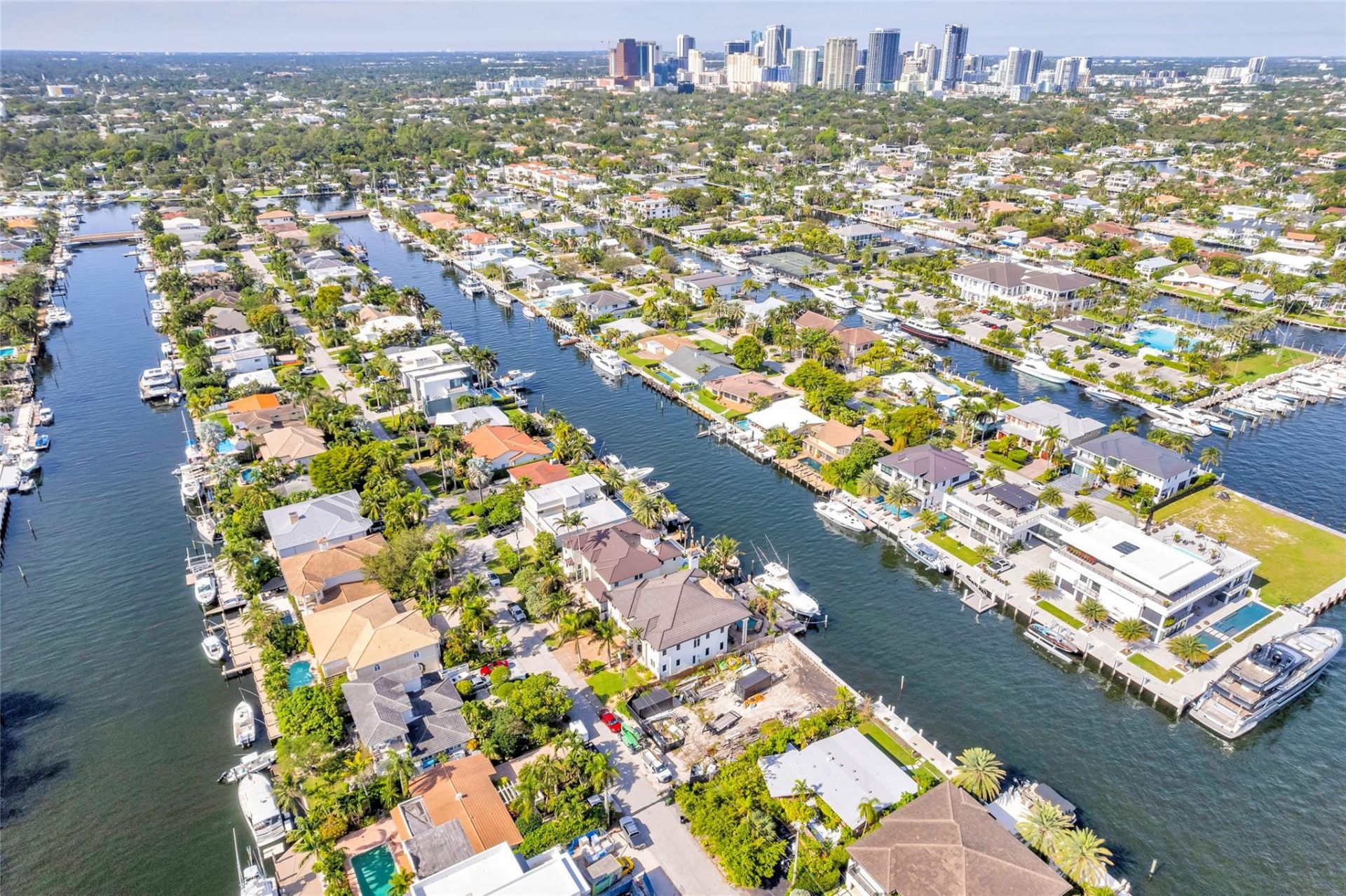 1725 SE 13th Street, Fort Lauderdale, FL 33316 Photo