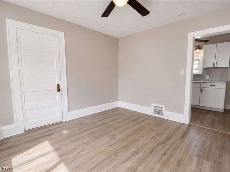 19151 Pasnow Avenue, Euclid, OH 44119 Photo 10