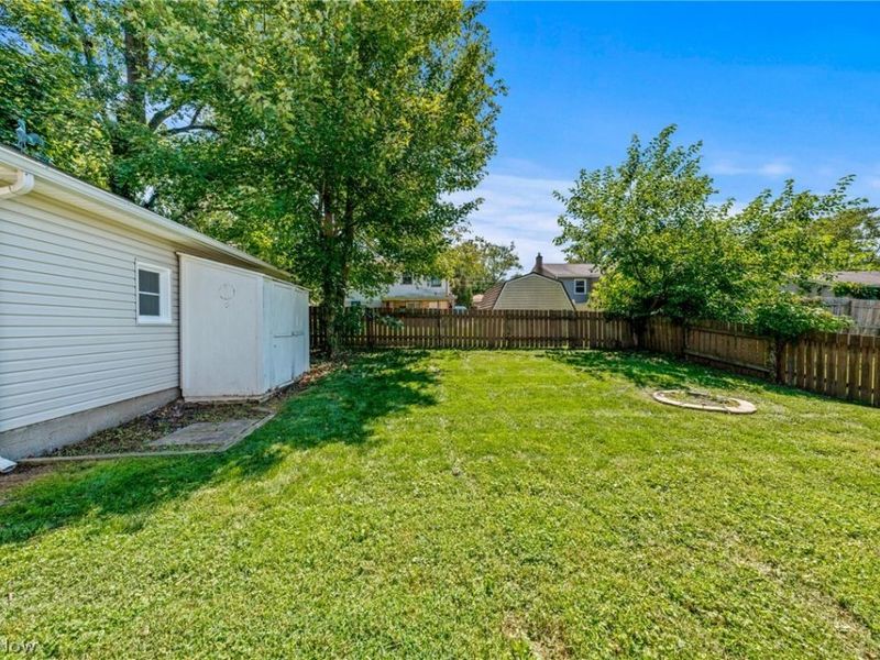 2876 Farmdale Road, Akron, OH 44312 Photo 40
