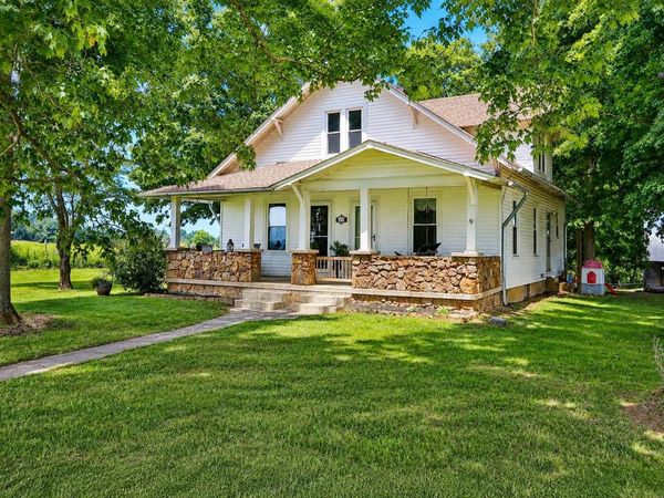 713 Rock Springs Road , Summer Shade, KY 42166