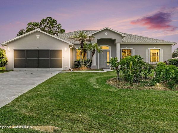 292 Nesbitt Street NE , Palm Bay, FL 32907