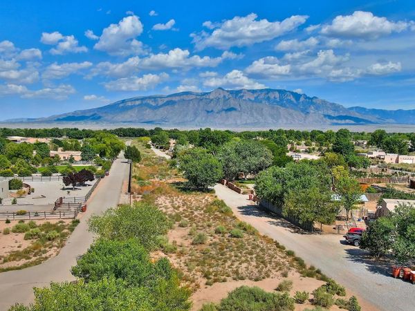 125 Paseo Cesar Chavez , Corrales, NM 87048