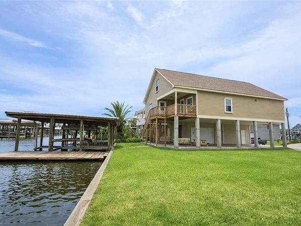 116 VELSCO Lane , Port Sulphur, LA 70083