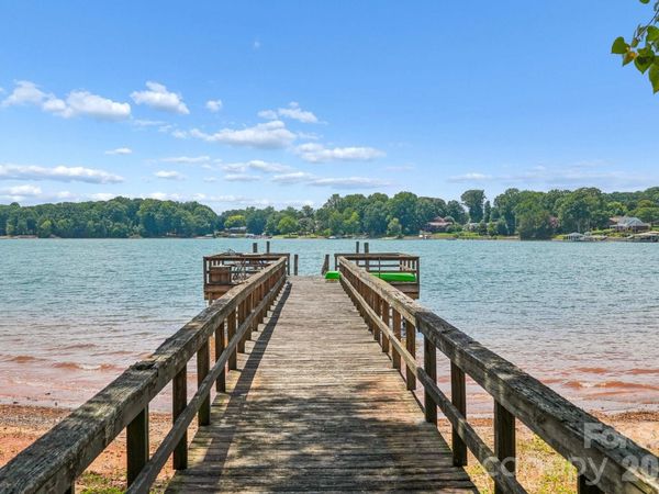 326 Ponderosa Circle, Mooresville, NC 28117