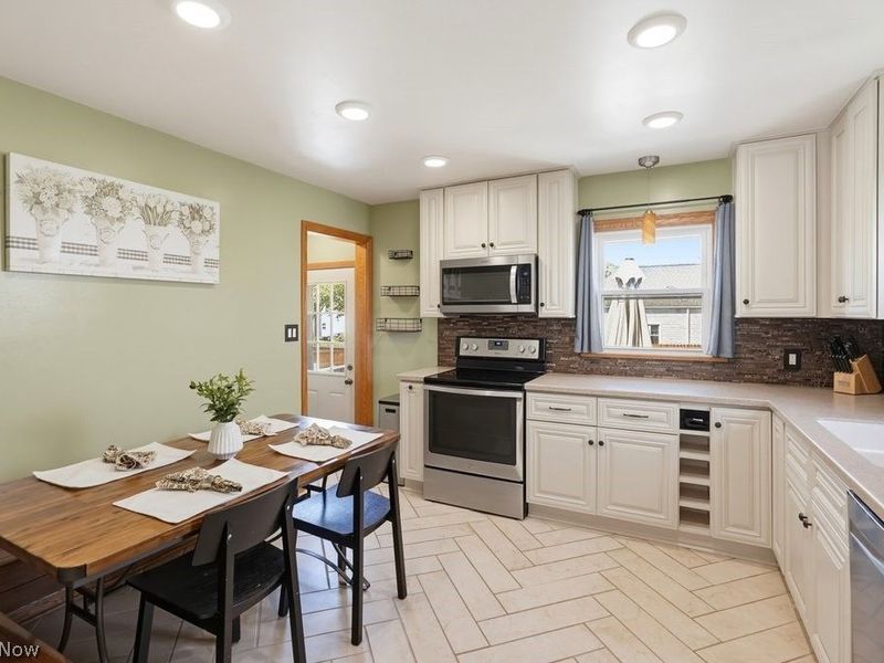 1215 Lincoln Avenue, Cuyahoga Falls, OH 44223 Photo 6
