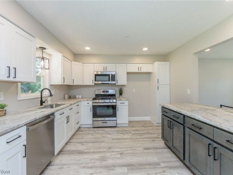 3931 Canterbury Drive, Brunswick, OH 44212 Photo 14