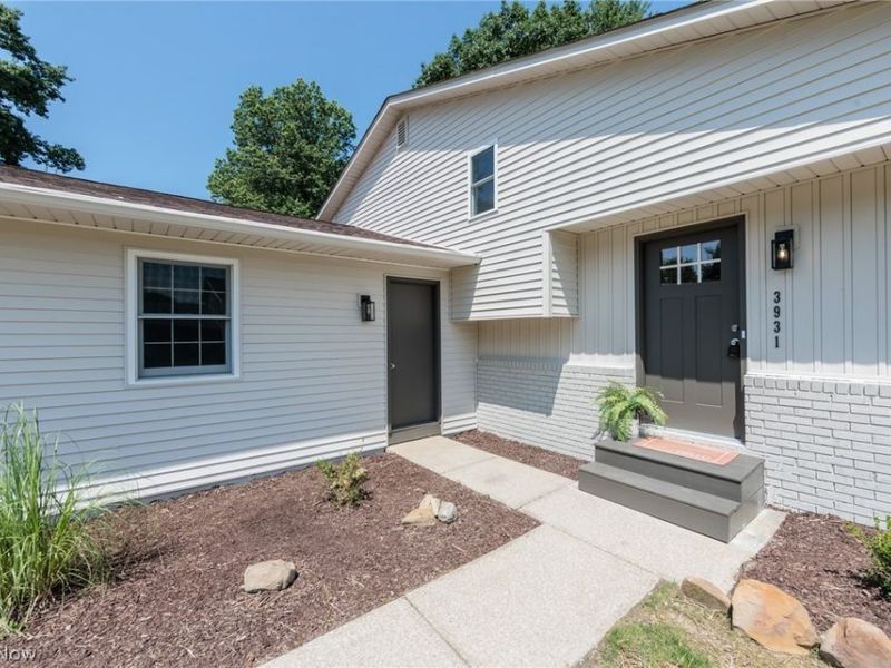 3931 Canterbury Drive, Brunswick, OH 44212 Photo 5