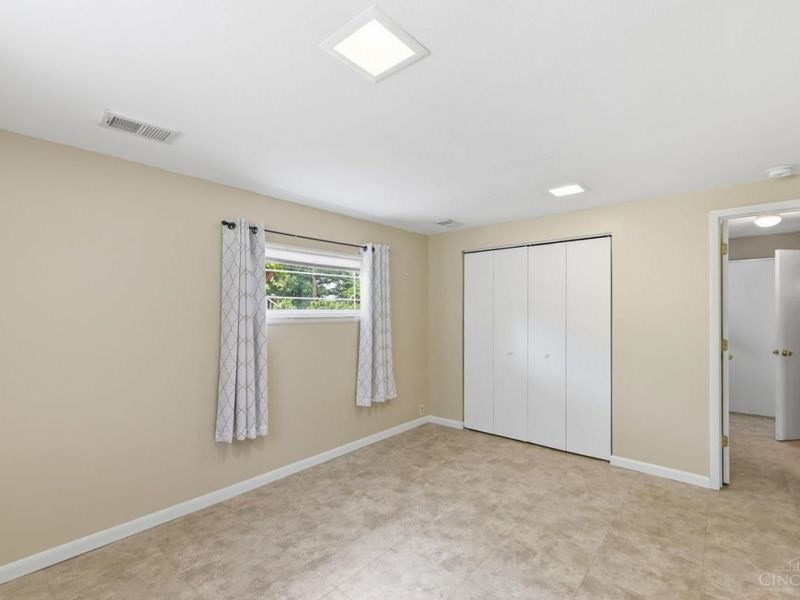 4248 Simca Lane, Green Township, OH 45211 Photo 36