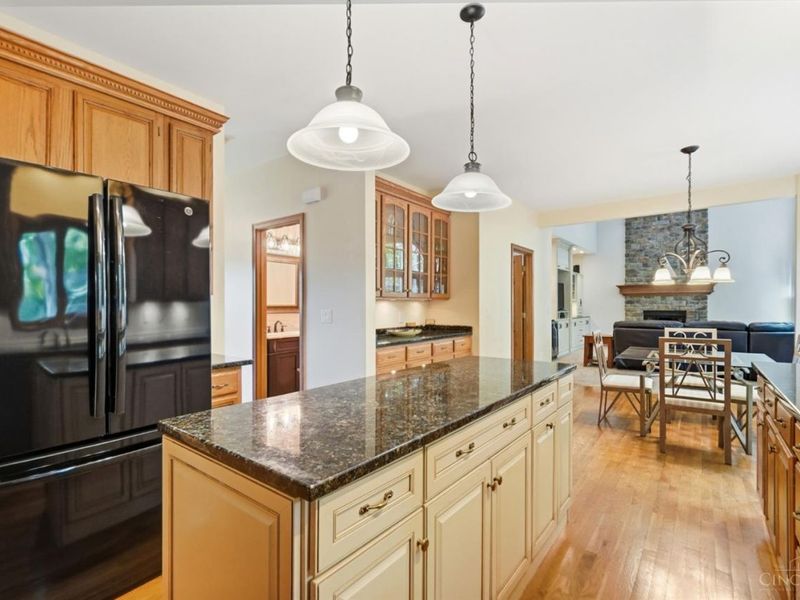 6641 Miami Trails Drive, Loveland, OH 45140 Photo 17