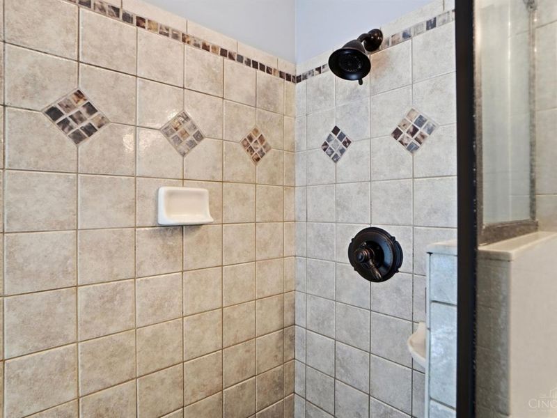 6641 Miami Trails Drive, Loveland, OH 45140 Photo 44