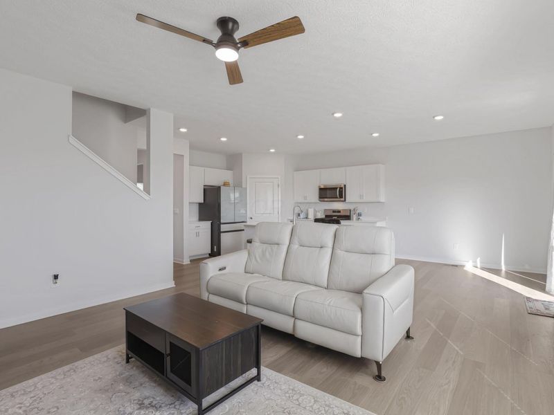 758 Leslie Drive, Plain City, OH 43064 Photo 6