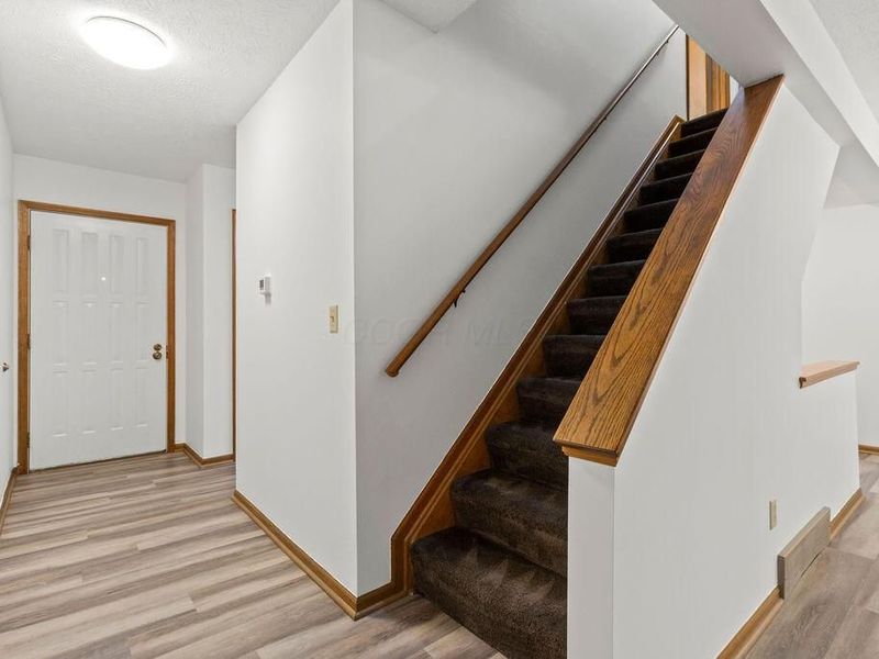 8393 Cliffthorne Way , Columbus, OH 43235 Photo 19