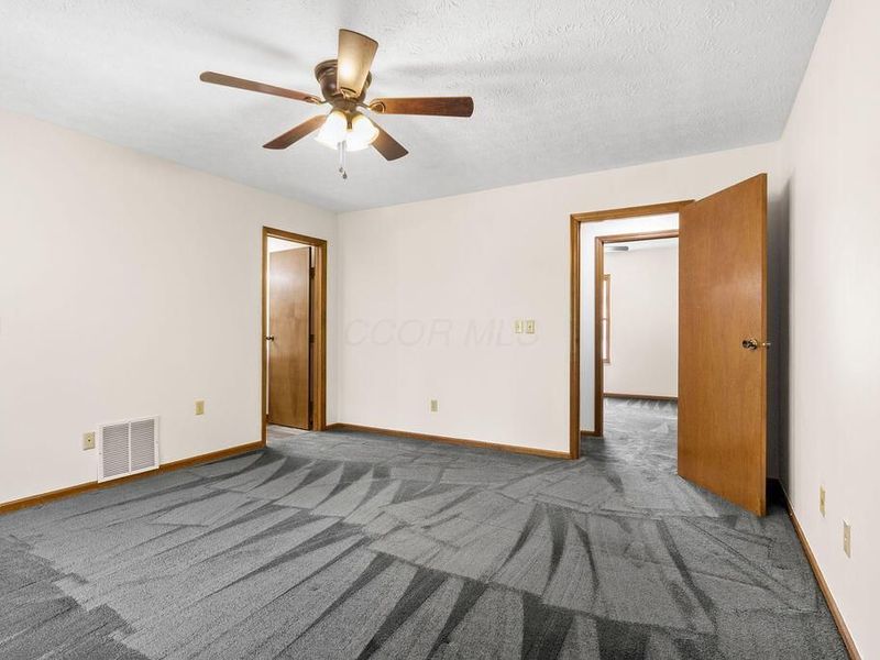 8393 Cliffthorne Way , Columbus, OH 43235 Photo 21