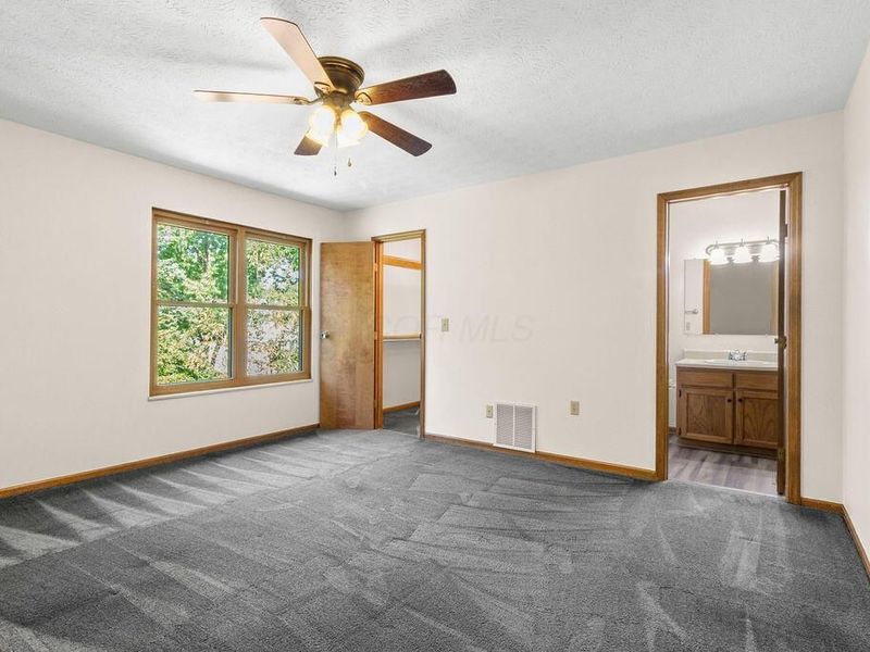 8393 Cliffthorne Way , Columbus, OH 43235 Photo 23