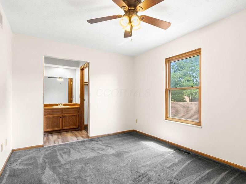 8393 Cliffthorne Way , Columbus, OH 43235 Photo 29