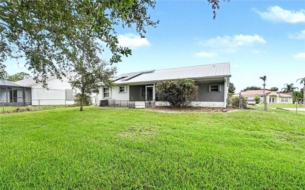 1358 Roulette Street, Sebastian, FL 32958 Photo