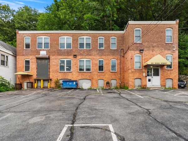 205 River St, Haverhill, MA 01832