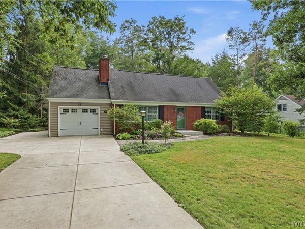 77 South Lane, Orchard Park, NY 14127