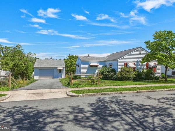 1136 BROADWAY BOULEVARD, READING, PA 19607