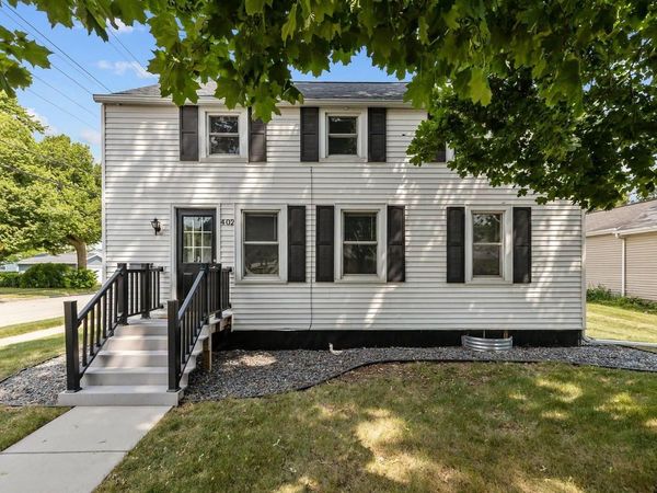 402 E HARDING DRIVE, Appleton, WI 54915