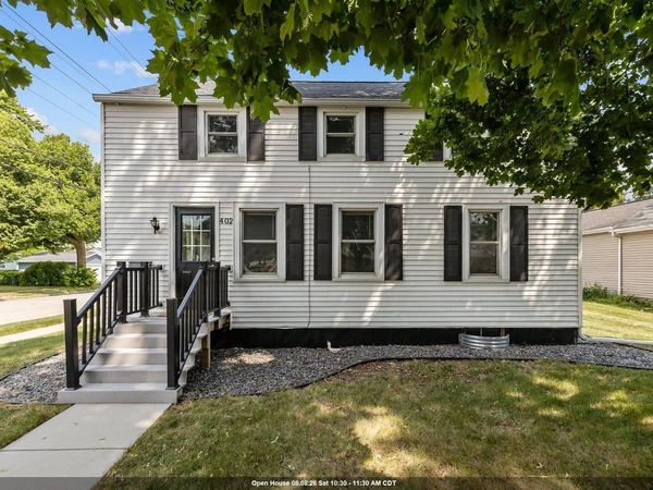 402 E HARDING DRIVE, Appleton, WI 54915