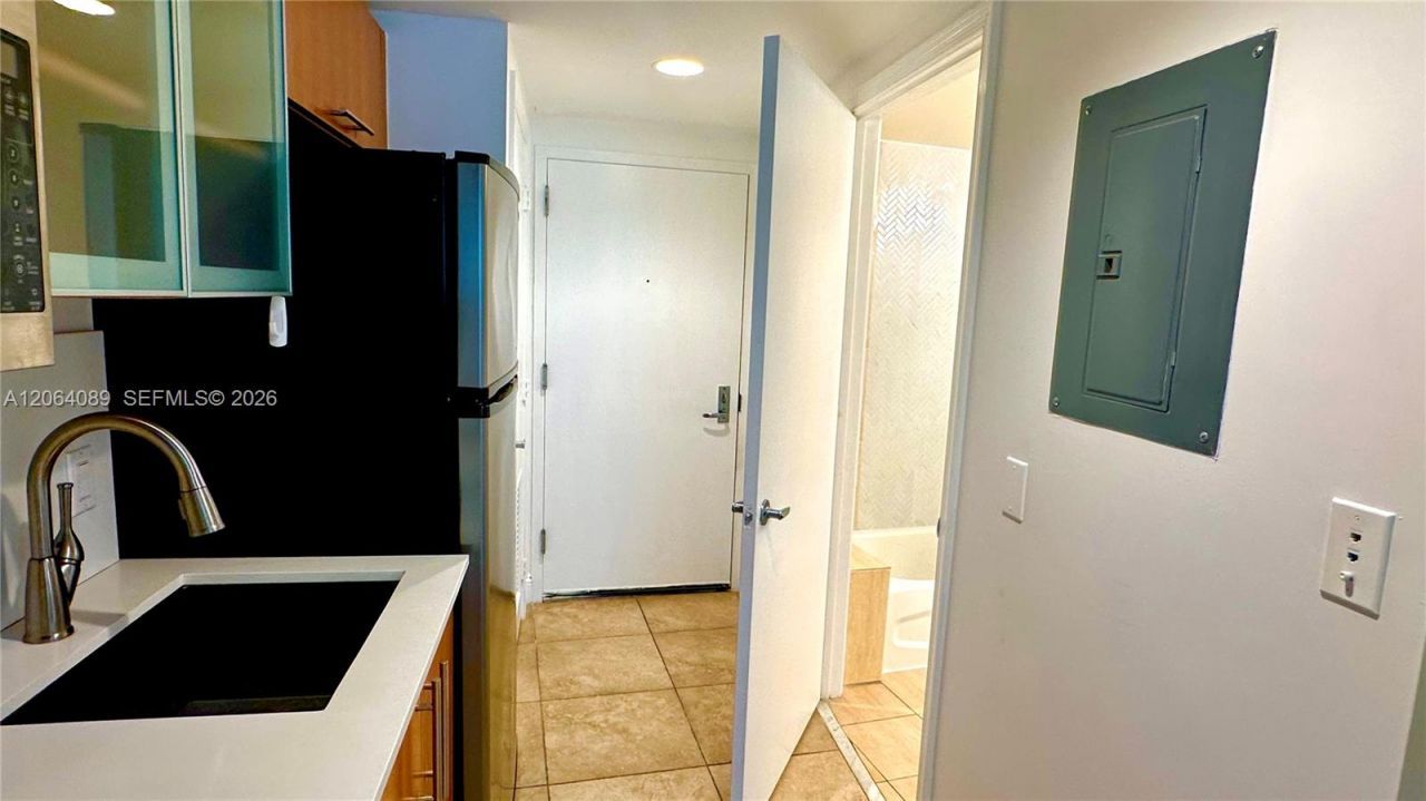1750 N Bayshore Dr, Unit 2607, Miami, FL 33132 Photo