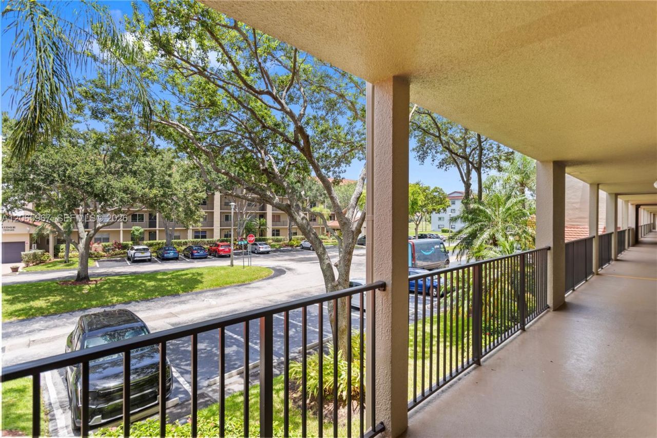 1100 SW 128th Ter, Unit 210U, Pembroke Pines, FL 33027 Photo
