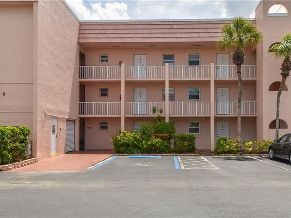 200 Turtle Lake CT, Unit 108, NAPLES, FL 34105