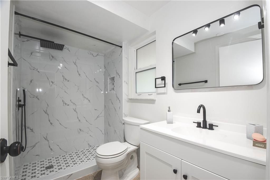 200 Turtle Lake Ct, Unit 108, Naples, FL 34105 Photo