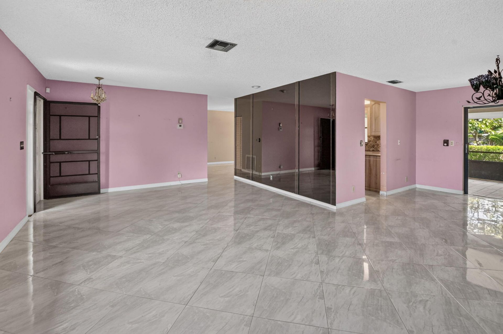 999 NW 23rd Lane, Delray Beach, FL 33445 Photo