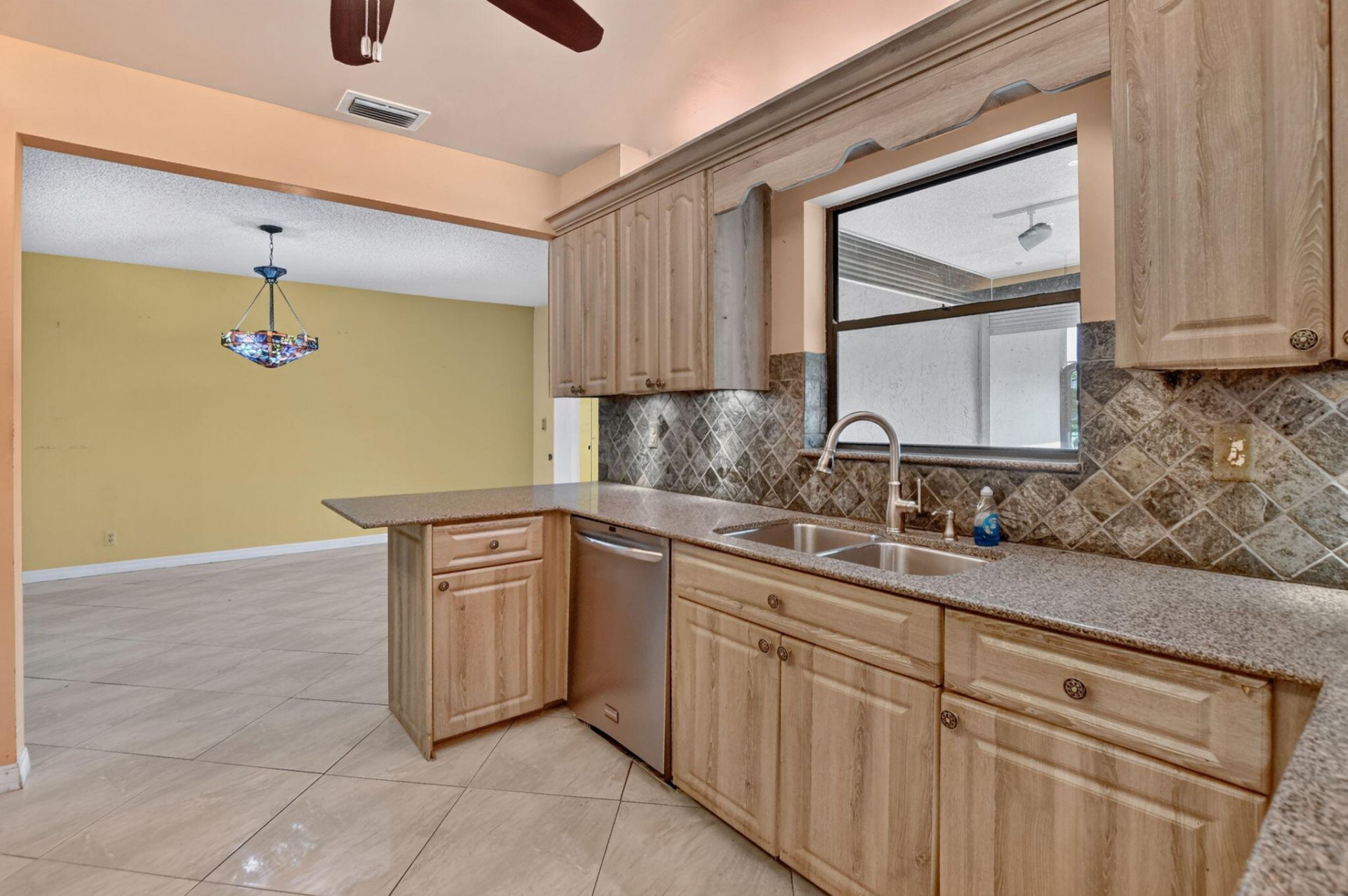 999 NW 23rd Lane, Delray Beach, FL 33445 Photo