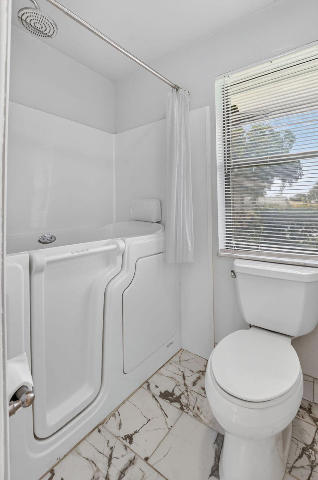 999 NW 23rd Lane, Delray Beach, FL 33445 Photo